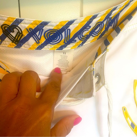 Volcom ☀️swim board shorts-Size 11 - Picture 4 of 9